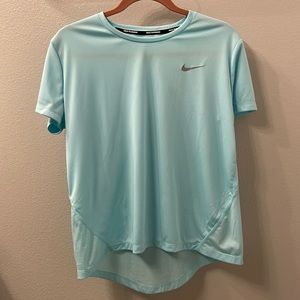 Nike top